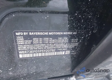 2023 BMW X1 xDrive28I z USA, uszkodzony, nr VIN WBX73EF01P5Y20792